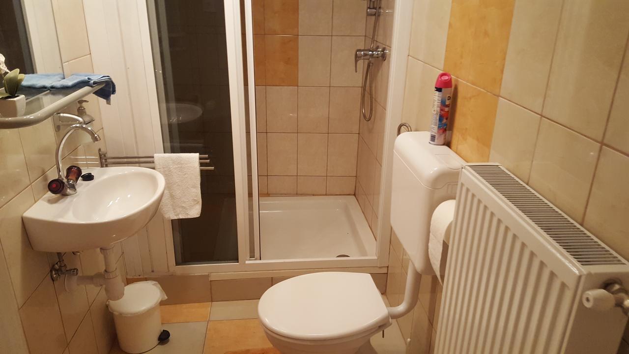 Hangulat Vendeghaz Apartmanok 欧罗什哈佐 外观 照片
