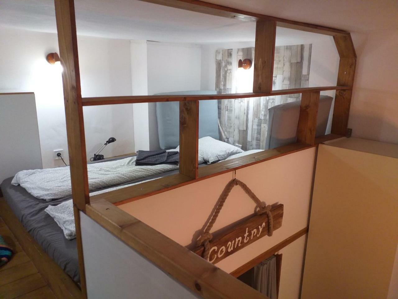 Hangulat Vendeghaz Apartmanok 欧罗什哈佐 外观 照片